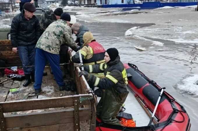 Власти Челябинской области испытывают трудности в борьбе с паводками