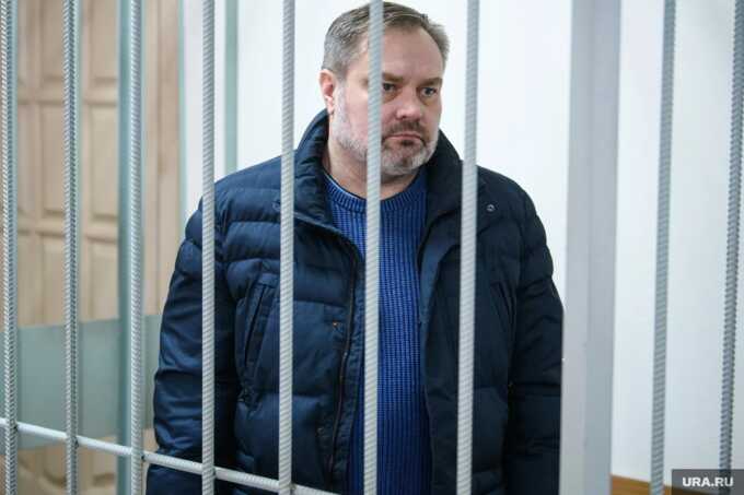 Обвиняемый в коррупции Пильников подал заявку на службу на фронте