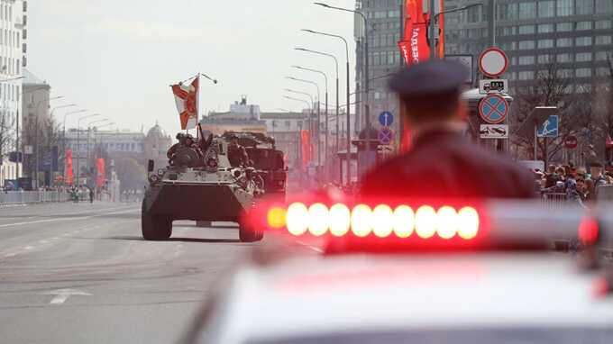 Сотрудников силовых структур переводят на казарменный режим перед празднованием Дня Победы