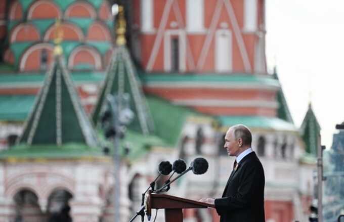 Президент произнес речь на Красной площади