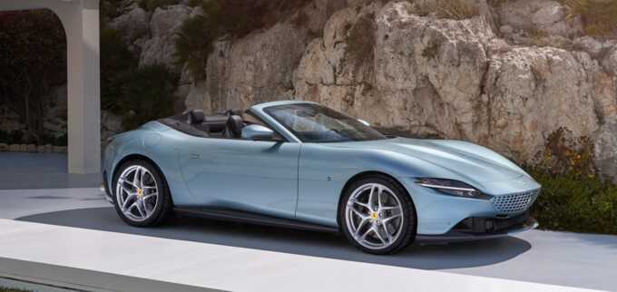 Ferrari запатентовала новую модель Roma Spider с мягкой складной крышей