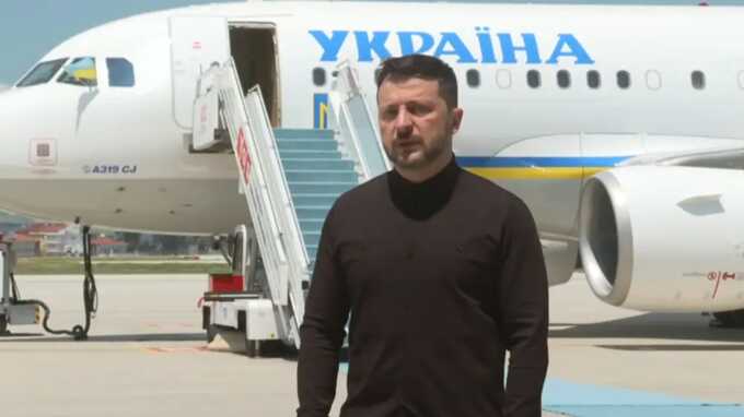 Зеленский прибыл в Турцию и выразил сомнения по поводу уровня российской делегации