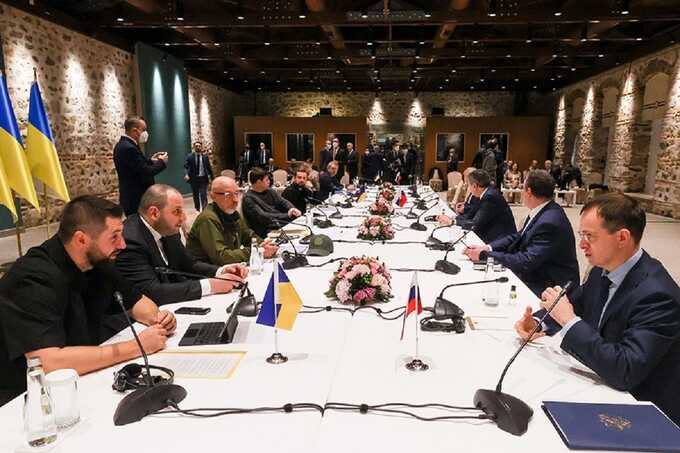 На переговорах в Стамбуле украинский представитель заявил о планах России атаковать Польшу в 2030 году