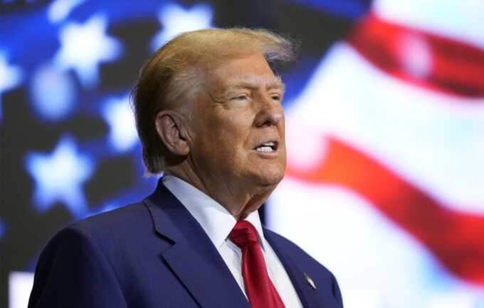 Трамп заявил, что не желает вводить новые санкции против России