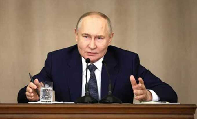 Путин обвинил Украину в героизации нацистов