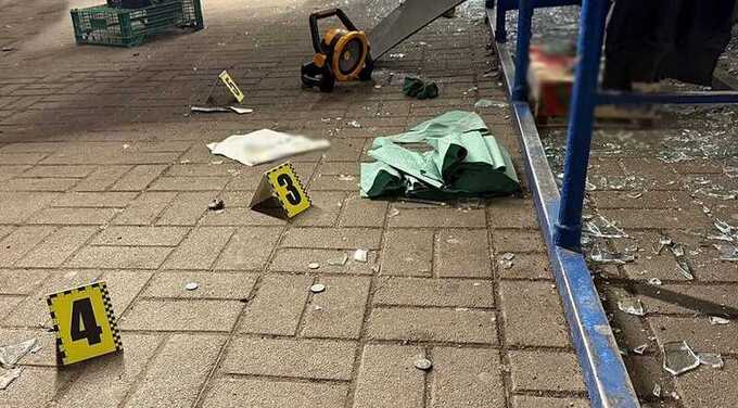 В Житомире мужчина кинул гранату в толпу около супермаркета