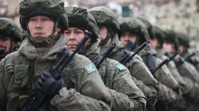 Российского солдата избили трубой за попытку побега