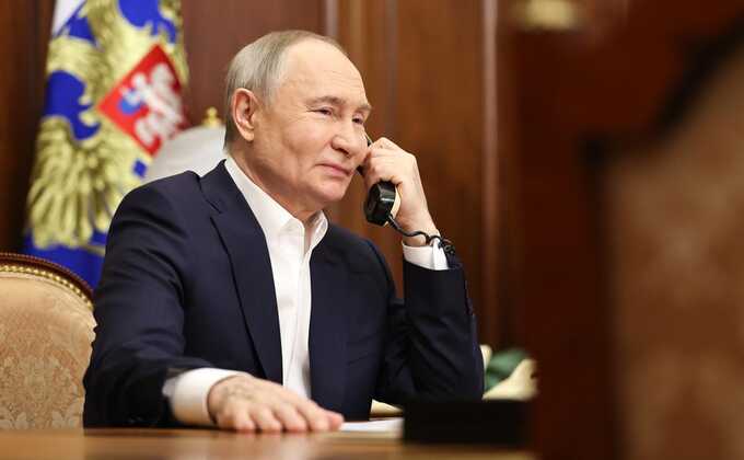 Президент Путин провел телефонный разговор с Трампом, который длился почти час